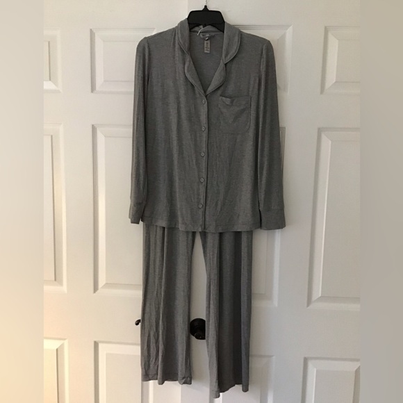 SKIMS Soft Lounge Sleep Set | Heather Gray - Picture 11 of 16